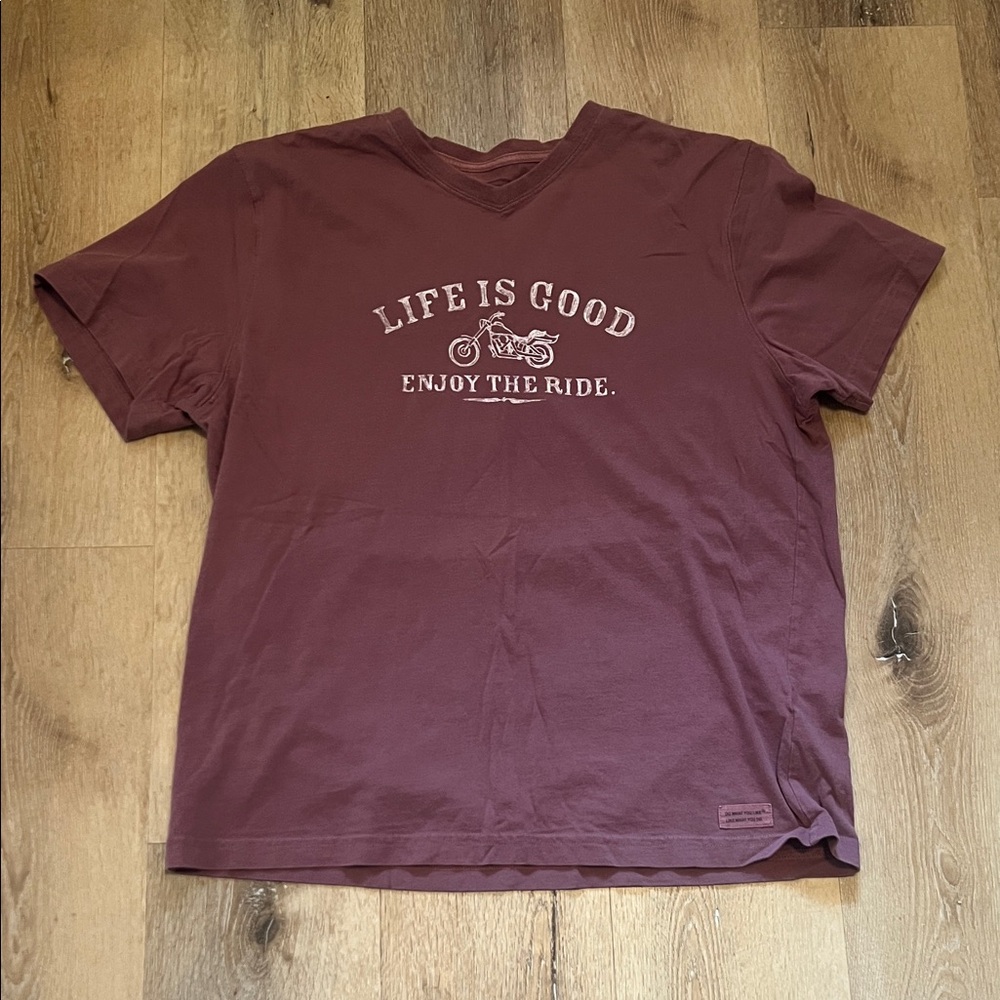 Life Is Good Women’s Burgundy Tee - Enjoy the Ride Large